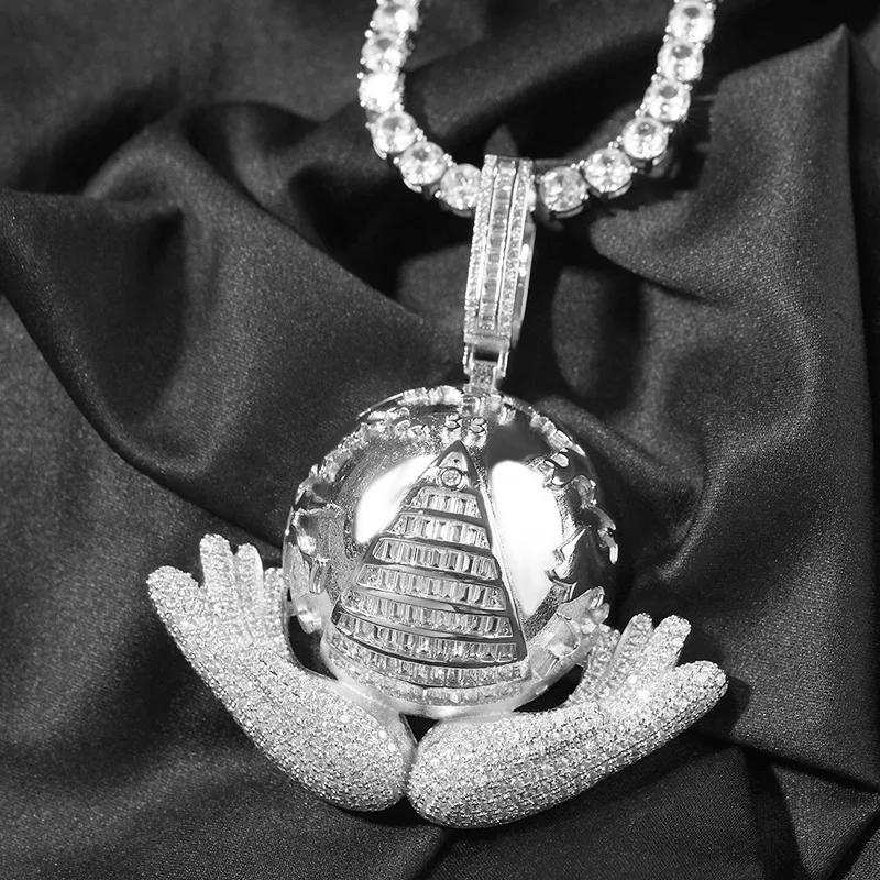 

European and American Hand held Earth Pendant with Personalized and niche design, Hip Hop style fashion and creative necklace