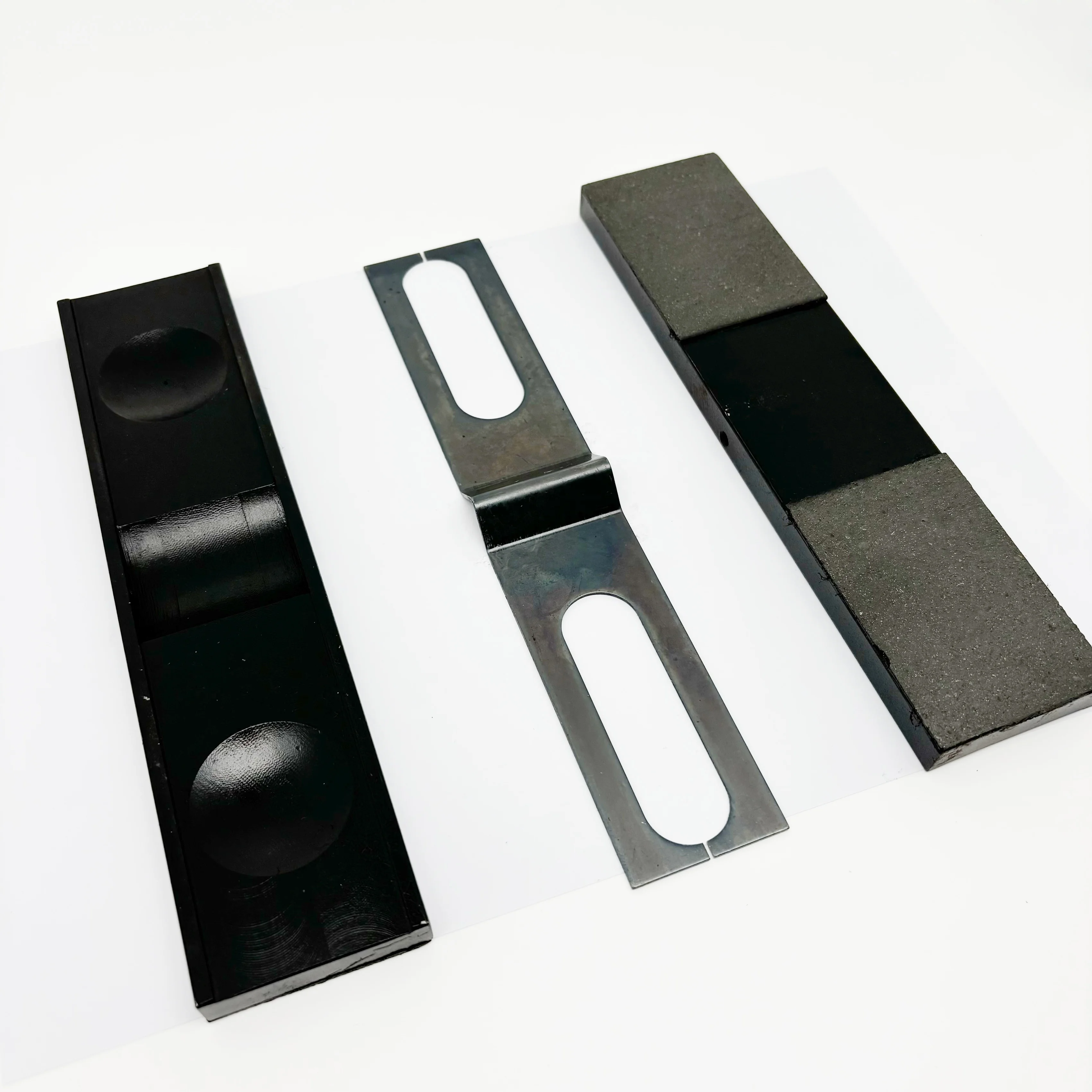 Linde Forklift 115 Wear Strip Retainer Plate 1864406000 1834462237 High-Quality Spare Part for Forklift Maintenance