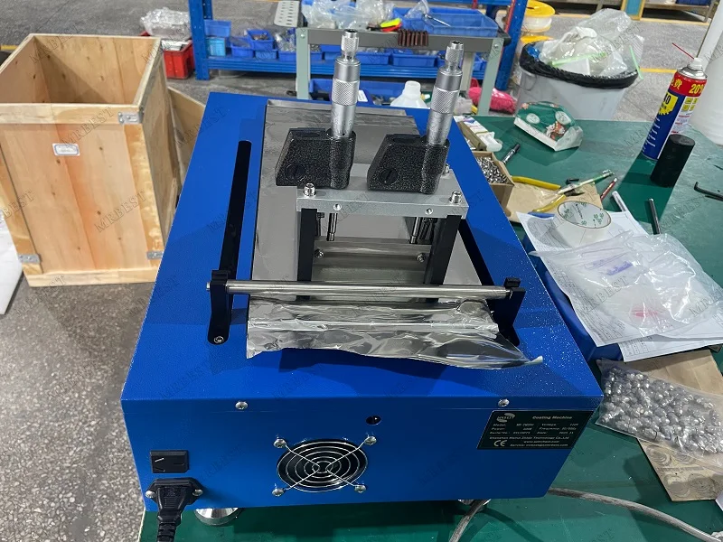 آلة طلاء القطب الكهربائي ببطارية ليثيوم أيون آلة طلاء الفيلم الأوتوماتيكية مع وظيفة التسخين #4