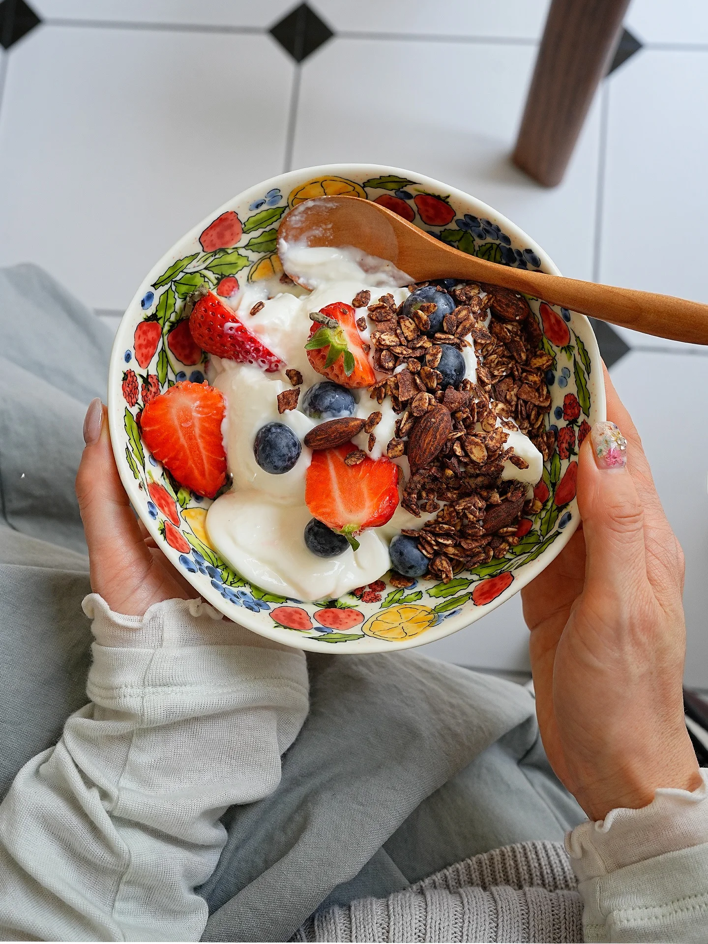 Retro  Country Fruit Bowl Underglaze Ceramic Yogurt Bowl Oatmeal Bowl Single Person Salad Bowl Home Use Business Use