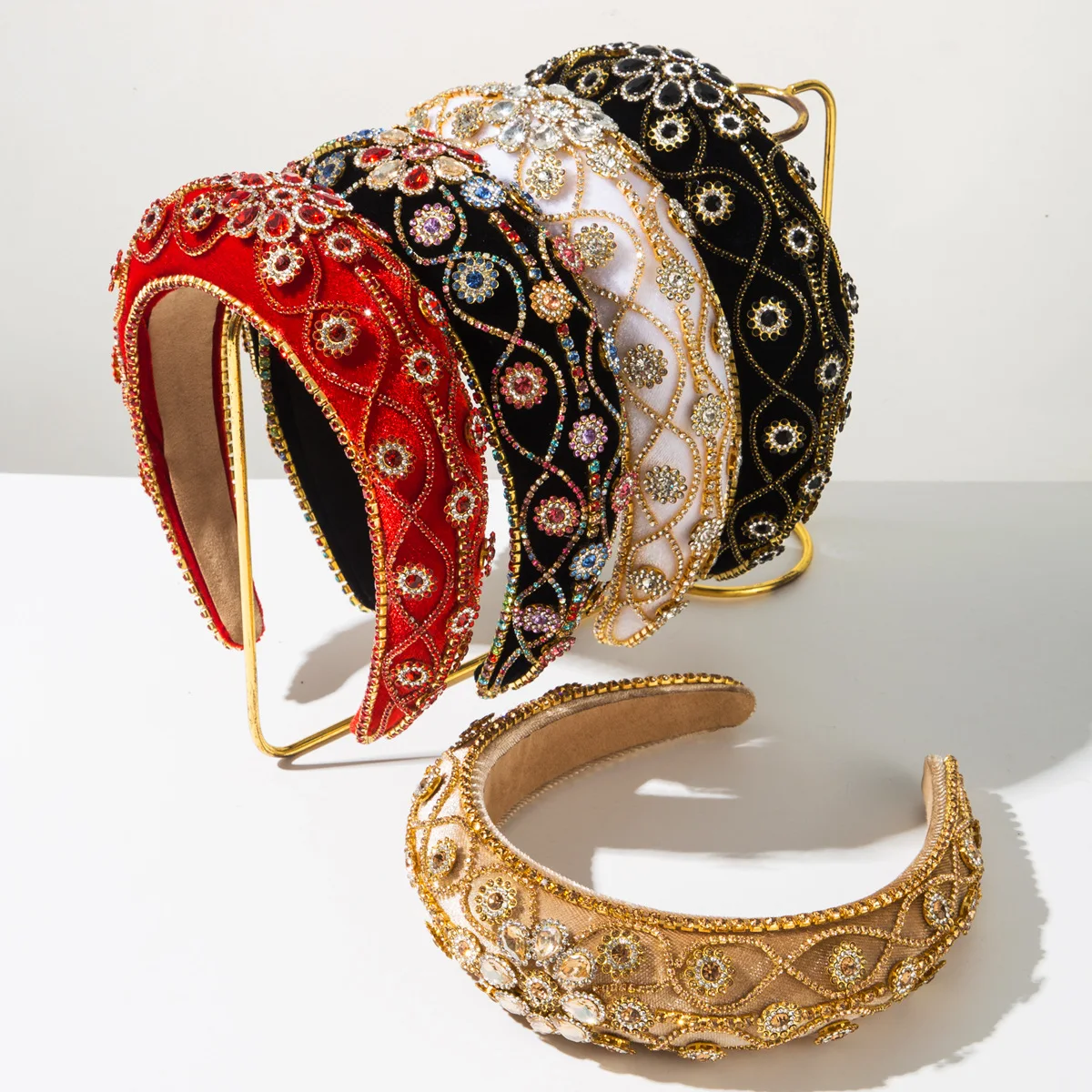 

New Retro Heavy Craft Luxury Palace Style Baroque Full Diamond Headband High-end Ball Hair Accessory