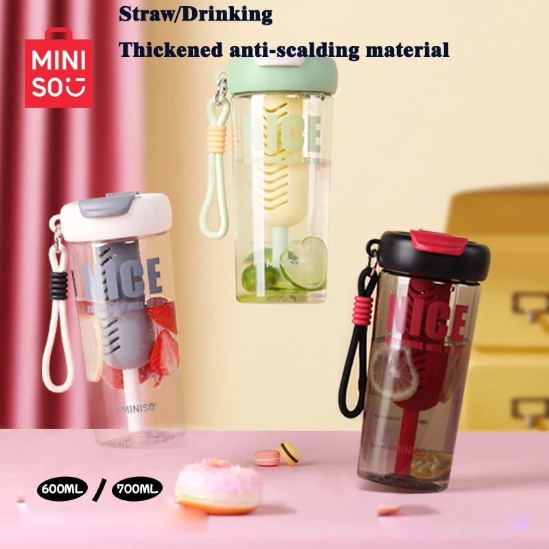 

700ml and 600ml Miniso new summer plastic large capacity water cup for girls coffee cup portable ins straw student cup