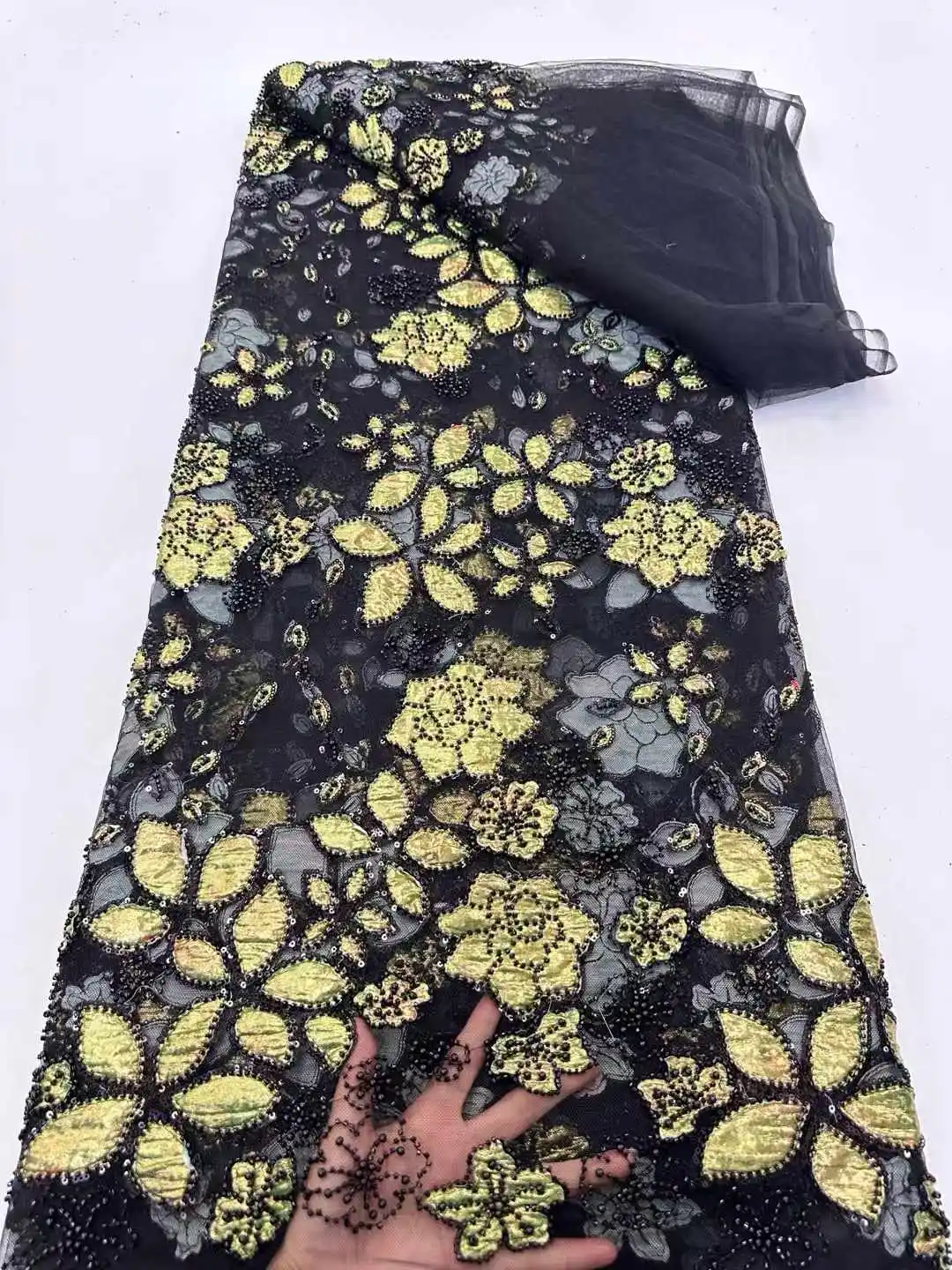 

2025 New Arrival African Nigerian 8 Colors Sequins Beads Tulle Lace Hot Sale Embroidery 3D Flowers Lace Fabric For Wedding Dress