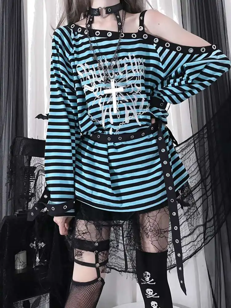 

Gothick Punk T-shirt 2025 New Subculture Y2k Spicy Girl Punk Virtual Butterfly Embroidery Off Shoulder T-shirt Top Loose