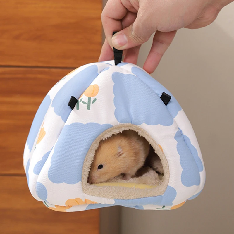 Cute Hamster Nest Strawberry Pattern Warm Soft Bed Small Animal House Cage Sleeping Bed Pet Plush Mat for Squirrel Guinea Pigs