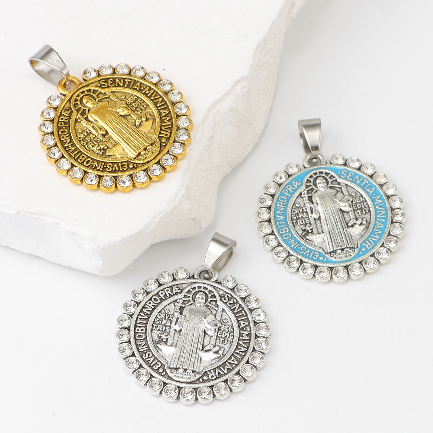 Roman Catholic Saint Benedict Plaque Pendant Circular Alloy Exorcist Plaque Charms DIY Necklace Keychain Decoration Pendant - view 2