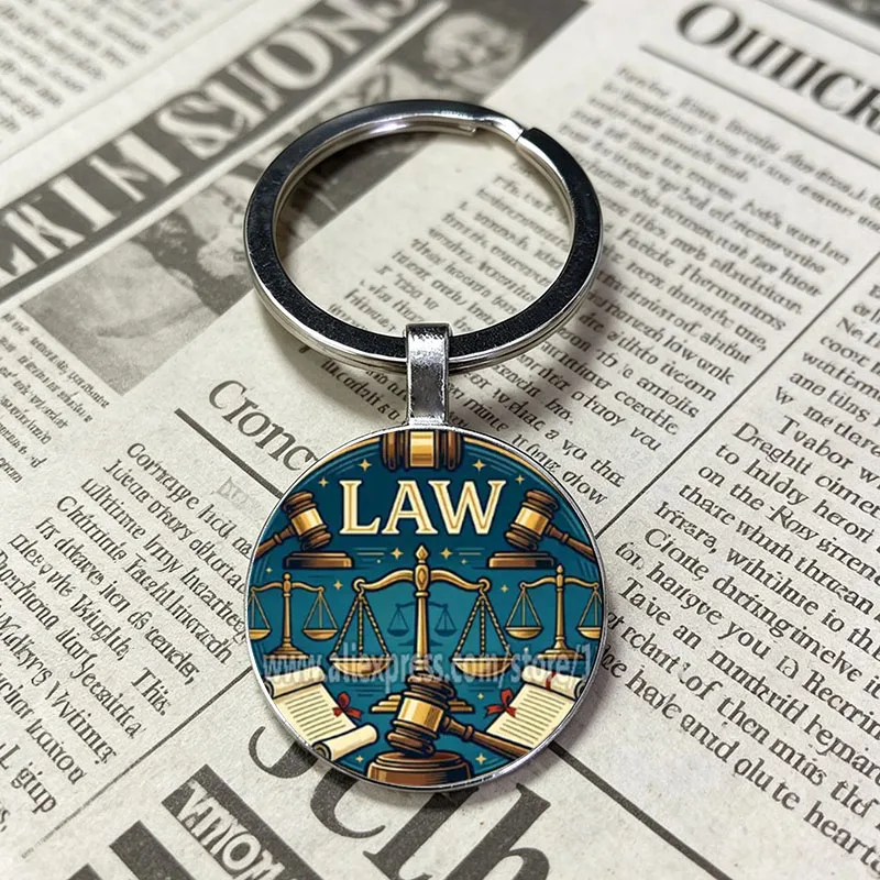 Porte-clés dôme en verre exquis motif juge, cadeau significatif pour avocat