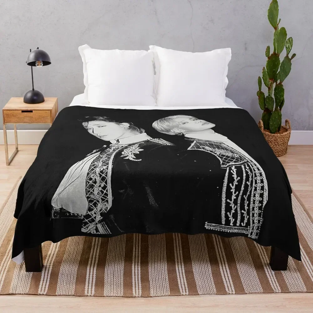 

Woosan Throw Blanket Fluffy Cozy Throw Blanket for Home Decor