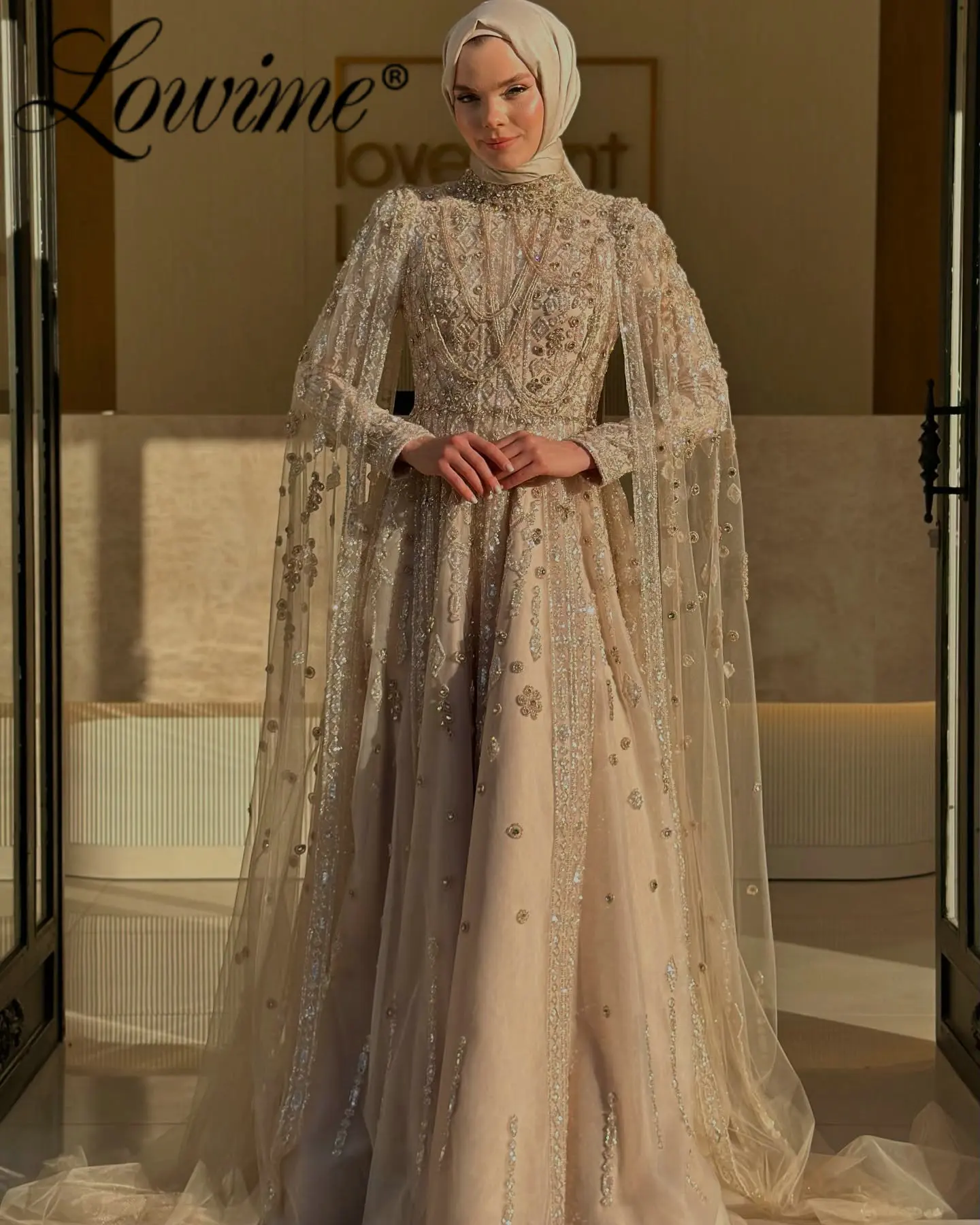 فساتين سهرة بأكمام كيب إسلامية في الشرق الأوسط مخصصة في دبي العربية مطرز فساتين حفلات رسمية أنيقة لحفلات الزفاف