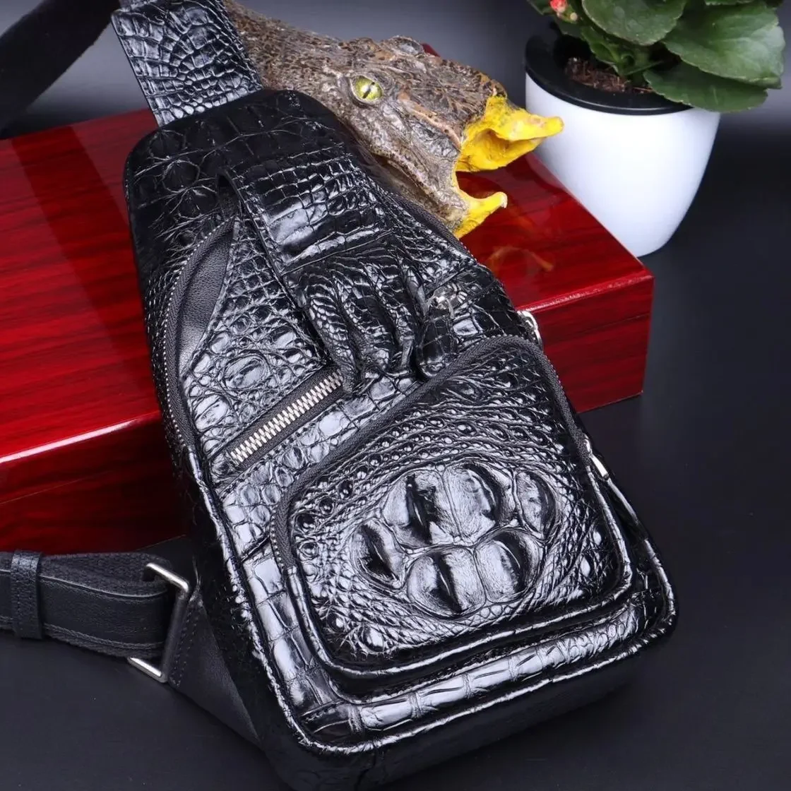 New Fashion Crocodile Genuine Leather Men Waist Packs Casual Chest Bags High Quality Boy Alligator Brand Design Chest Shoulder