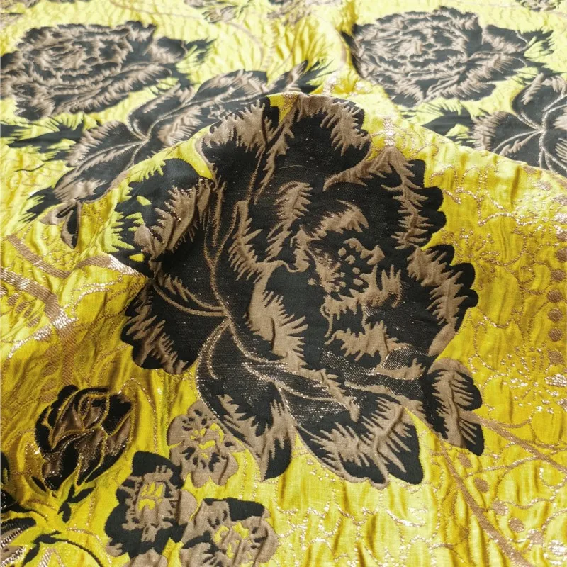 

New Chinese-style three-dimensional jacquard windbreaker fabric one-piece puffy skirt cape brocade cheongsam