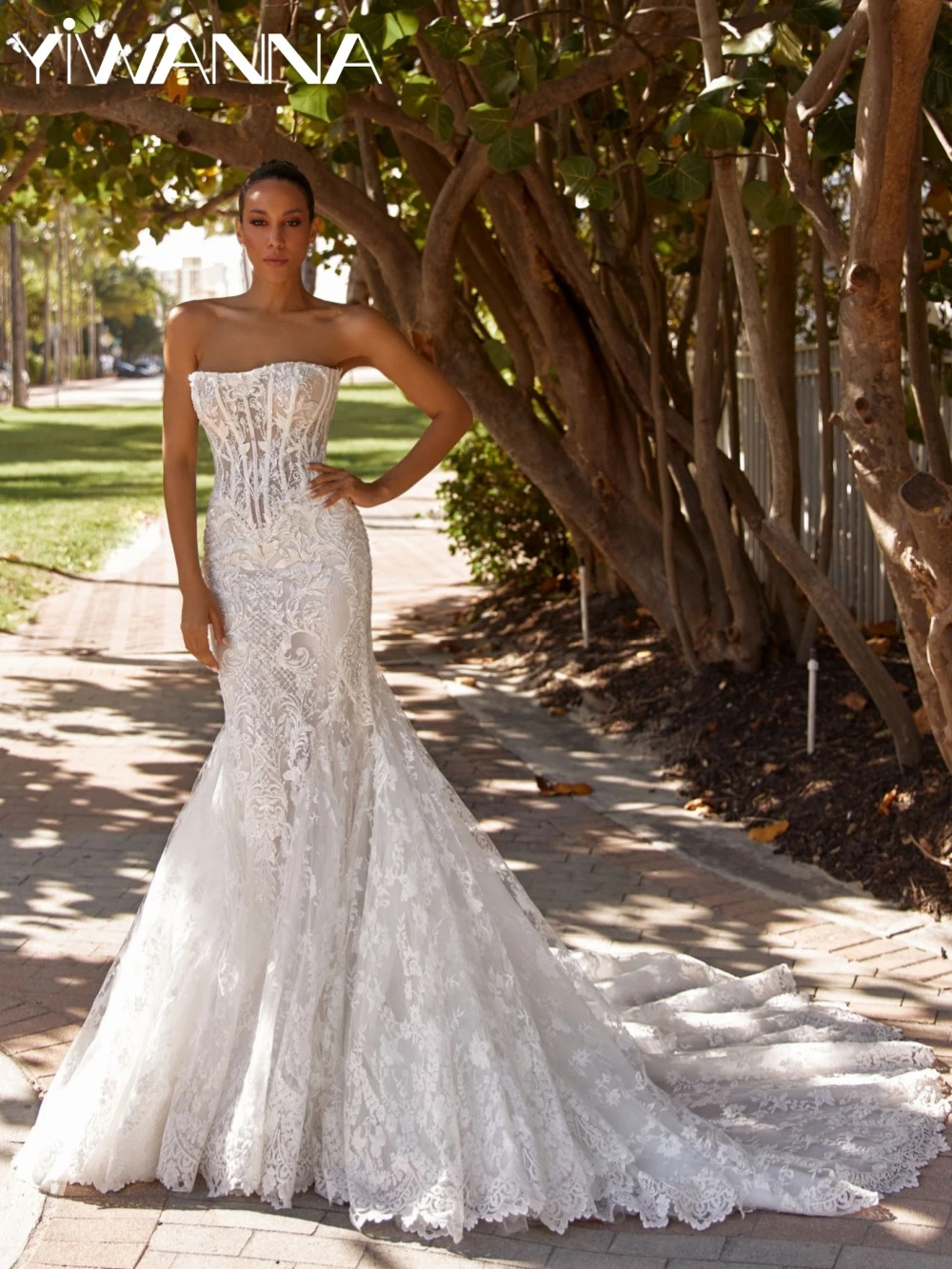 

Dazzling Beaded Appliques Mermaid Long Wedding Dress Graceful Strapless Bridal Gown Customized Exquisite Dresses For Bride