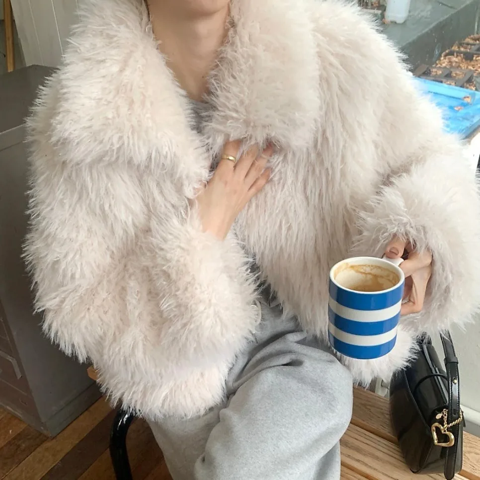 Elegancki płaszcz damski na jesień i zimę, ciepły, futrzany, w stylu retro, modny, prosty krój, długi płaszcz.