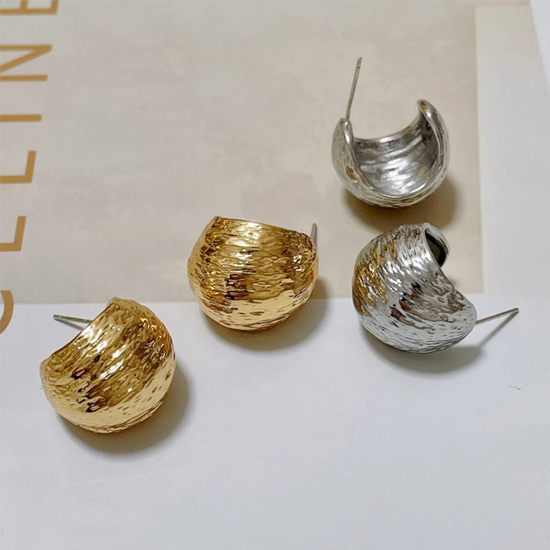 Minimal Design Metal Beans Stud Earrings For Cute Girls 2023 New Fashion Jewelry Party Simple Accessories For Womens