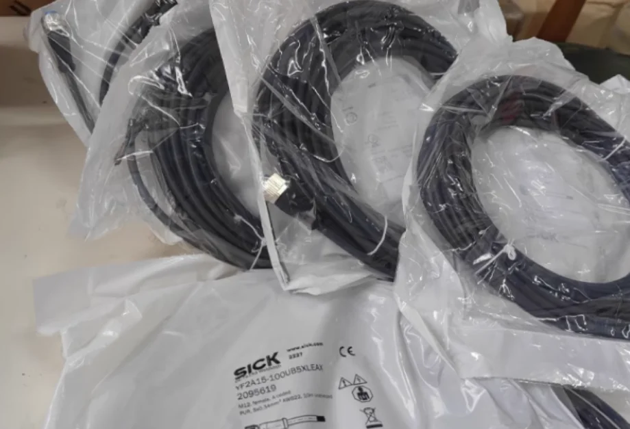 

New original SICK cable YF2A15-100UB5XLEAX YF2A14-100VB3XLEAX