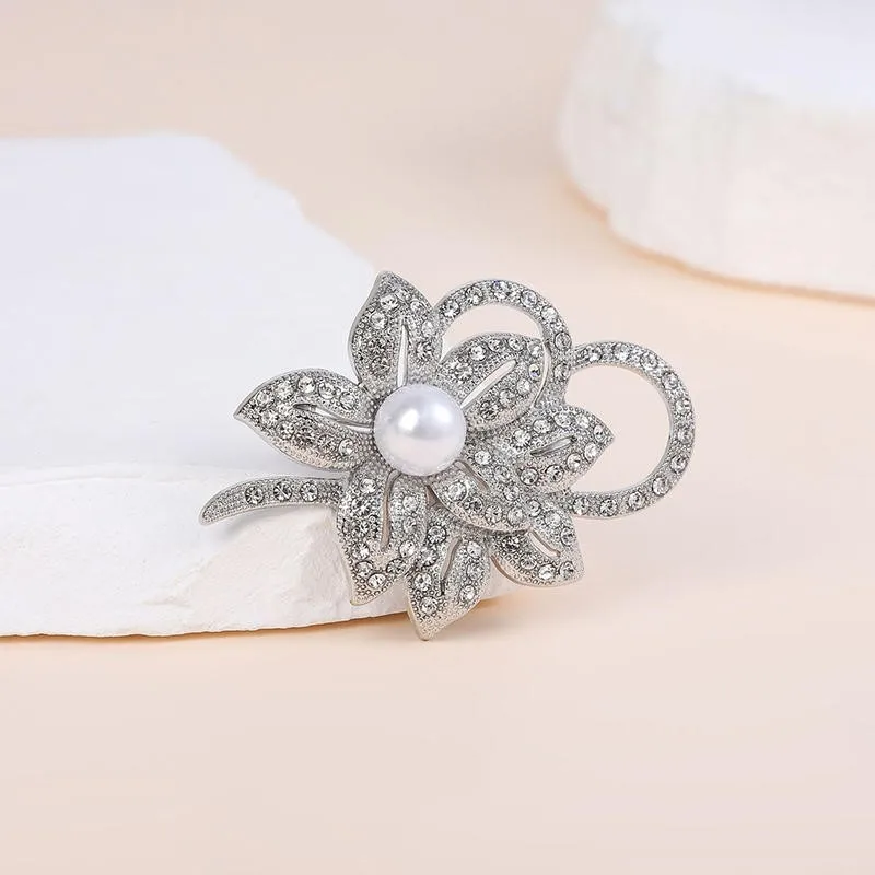 

Брошь-цветок с кристаллами и жемчугом, имитация страз, декоративная застежка для шарфа, модное украшение для одежды, элегантное ювелирное изделие