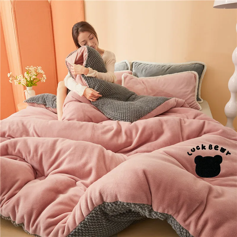 Cute Bear Super Thick Winter Blanket Soft 3D Bean Bean Fleece Fluffy Warm Comforter Double Sided Soft Plush Blanket for Bedroom