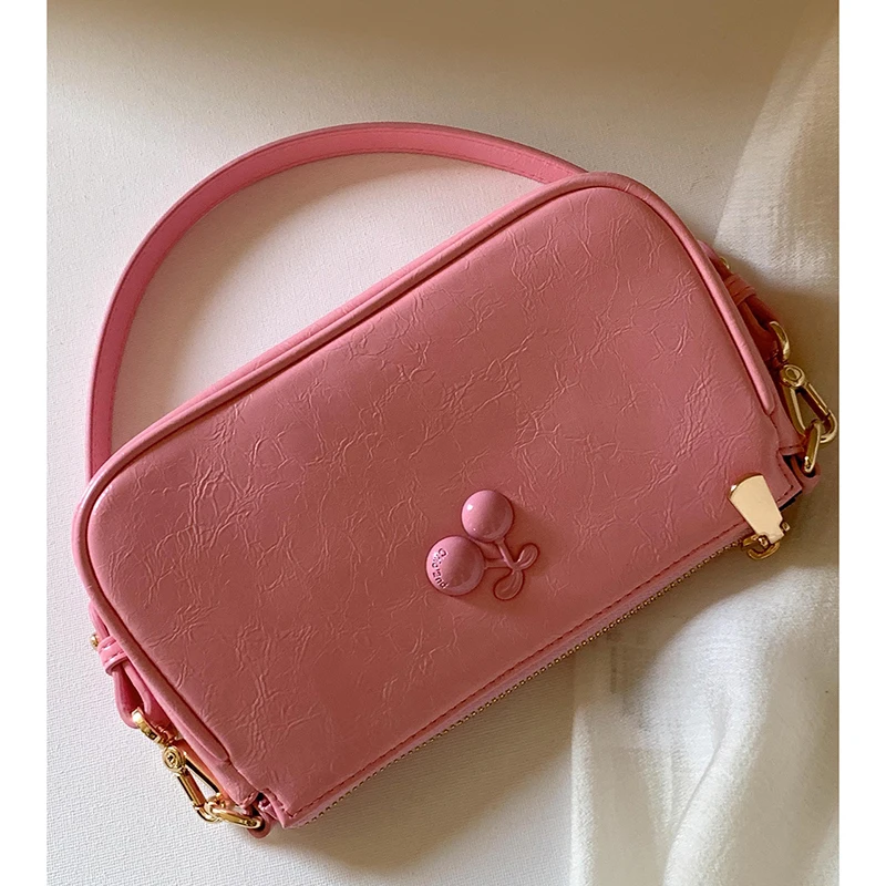 Cherry Sweetheart Underarm Bag Women‘s 2024 New Red Wedding Bag Fashion High-end Oil Wax Leather Cute Single Shoulder Handbag