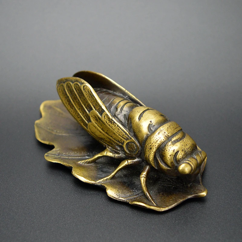 

Creative Metal Paperweight Lovely Cicada Paper Weight Chinese Calligraphy Brass Paperweights Student Adult Study Room Decoration