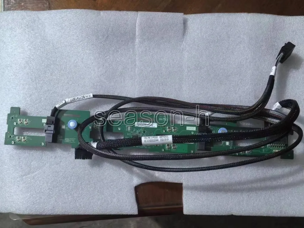 SR650/550/558/590 3.5-inch 8-bay hard drive backplane 01GV282