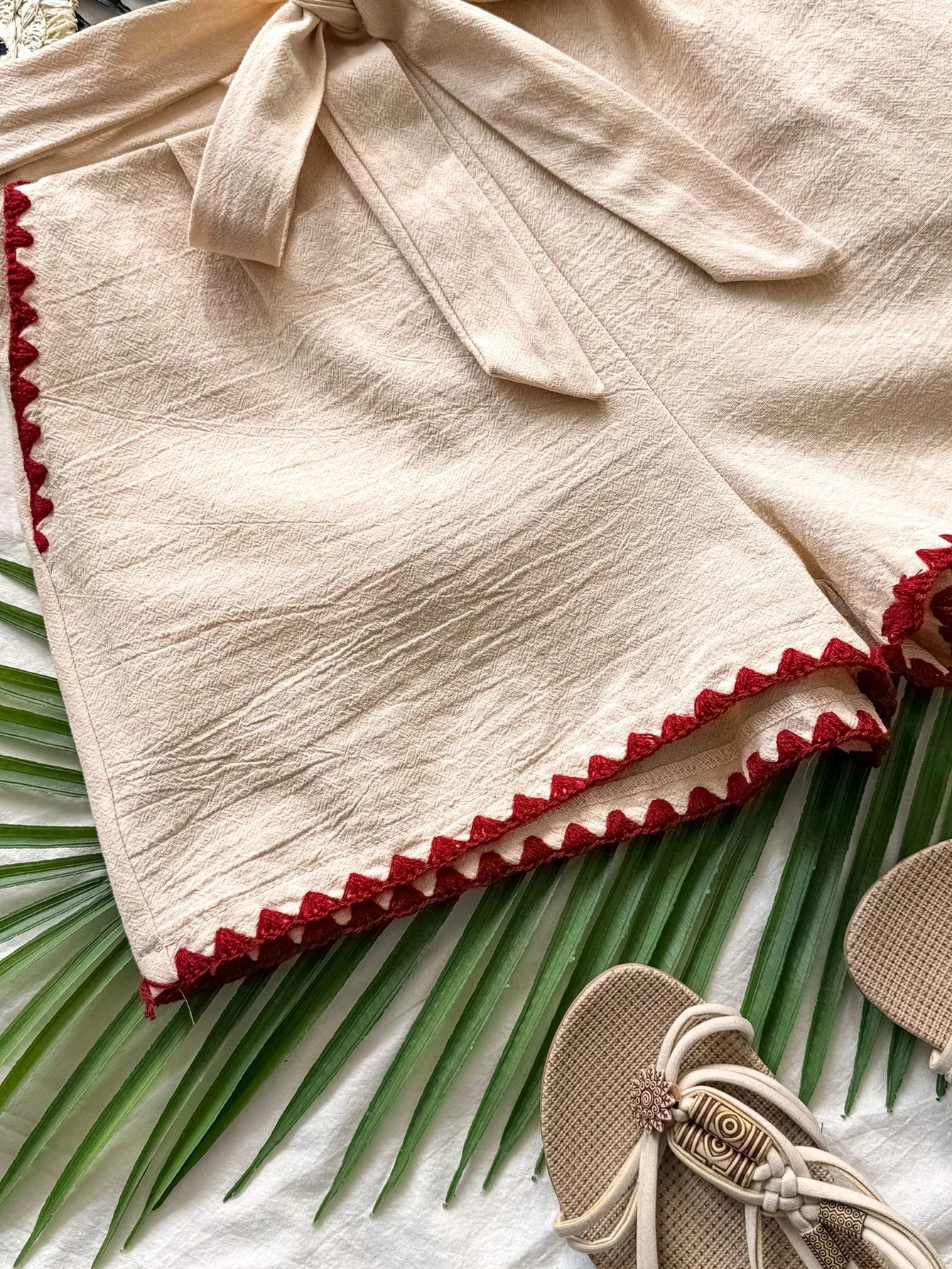 กางเกงขาสั้นผูกโบว์สีกากี