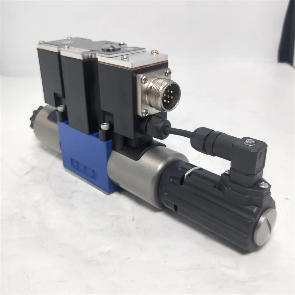 

R901495957 4WREE 6 E16-30/V/24A1-655 4WREE 4WREE6 4WREE10 Proportional Directional Valve 4WREE10E50-2X/G24K31/A1V