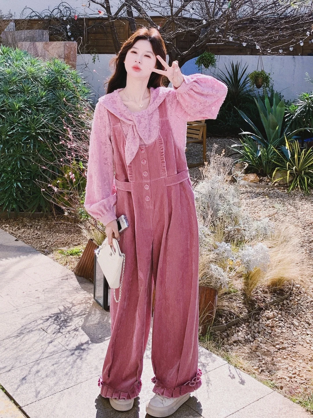 

Unique Beautiful Rose Print Two-Piece Set Women's Faion Spring 2026 Lace Top High-Waisted Long Pants Commute Sle