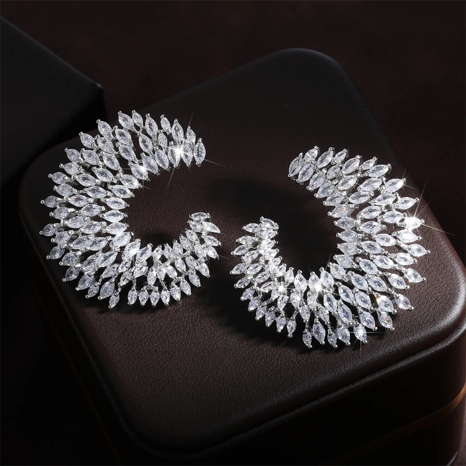 

RAKOL Marquise Zircon Big Stud Earrings for Women Exquisite Shiny Crystal Silver Color Earrings Party Wedding Jewelry