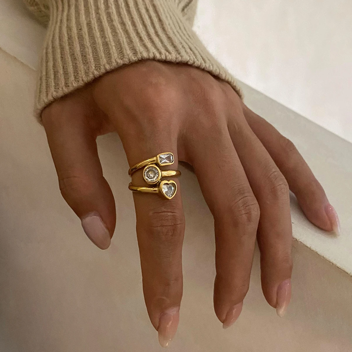 Yori New Stainless Steel Chic Cubic Zirconia Ring for Women Waterproof Fashion Jewelry Accessories Gift 2024