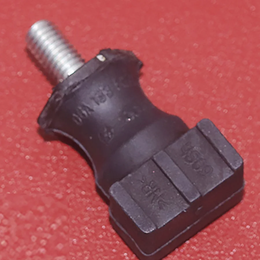 3x Secondary Air Pump Rubber Mount For Caddy Golf MK5 Beetle Touran Passat B5 B6 A3 A4 A6 A8 Seat Leon 06A133567B 06A 133 567 A