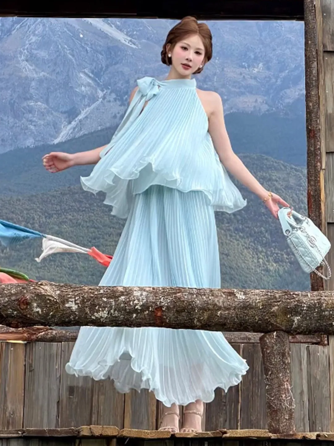

Beach Vacation Style Two-Piece Set Unique Beautiful Neck Hanging Top Half-Skirt Super Popular Summer 2026 Comfortable Fashion