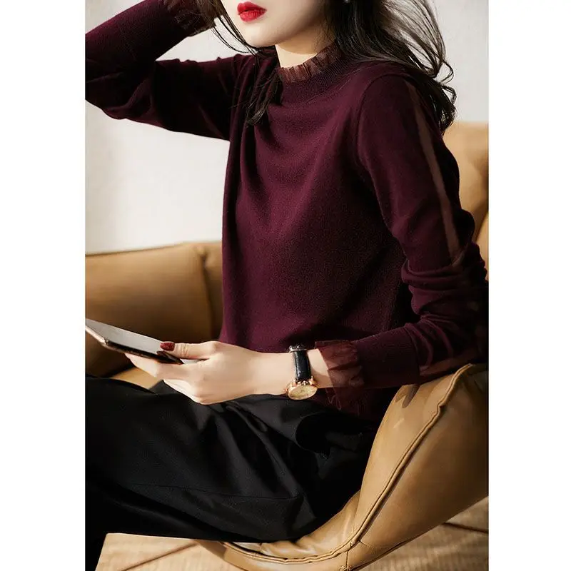 

Women's Knitted Wool Top with Wooden Design Faionable Versatile Base Layer irt for Spring And Autumn
