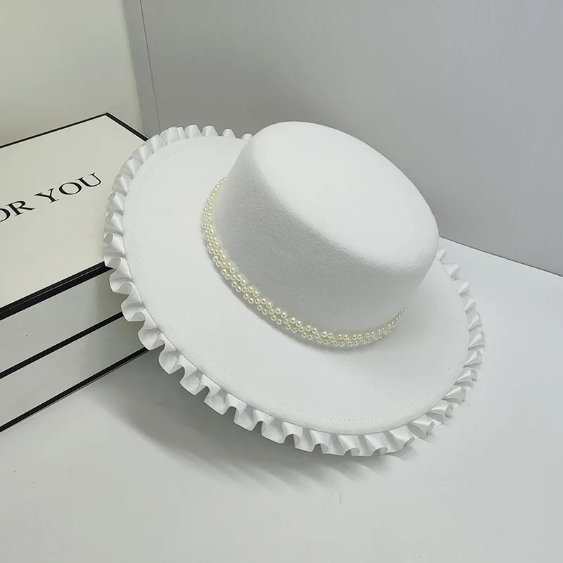 Original Design White Elegant Wedding Hat  French Elegant Retro Hepburn Autumn Winter Celebrity Pearl Wool Lace Flat Top Hat