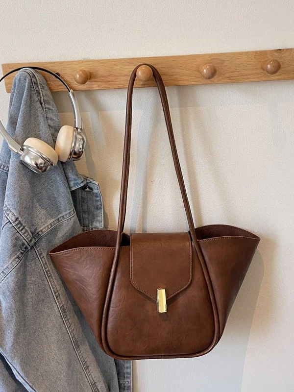 

Casual Minimalist Large Capacity Women's Tote Bag Commuter Shoulder Bag Fashionable Versatile Wing Shape Underarm Bag