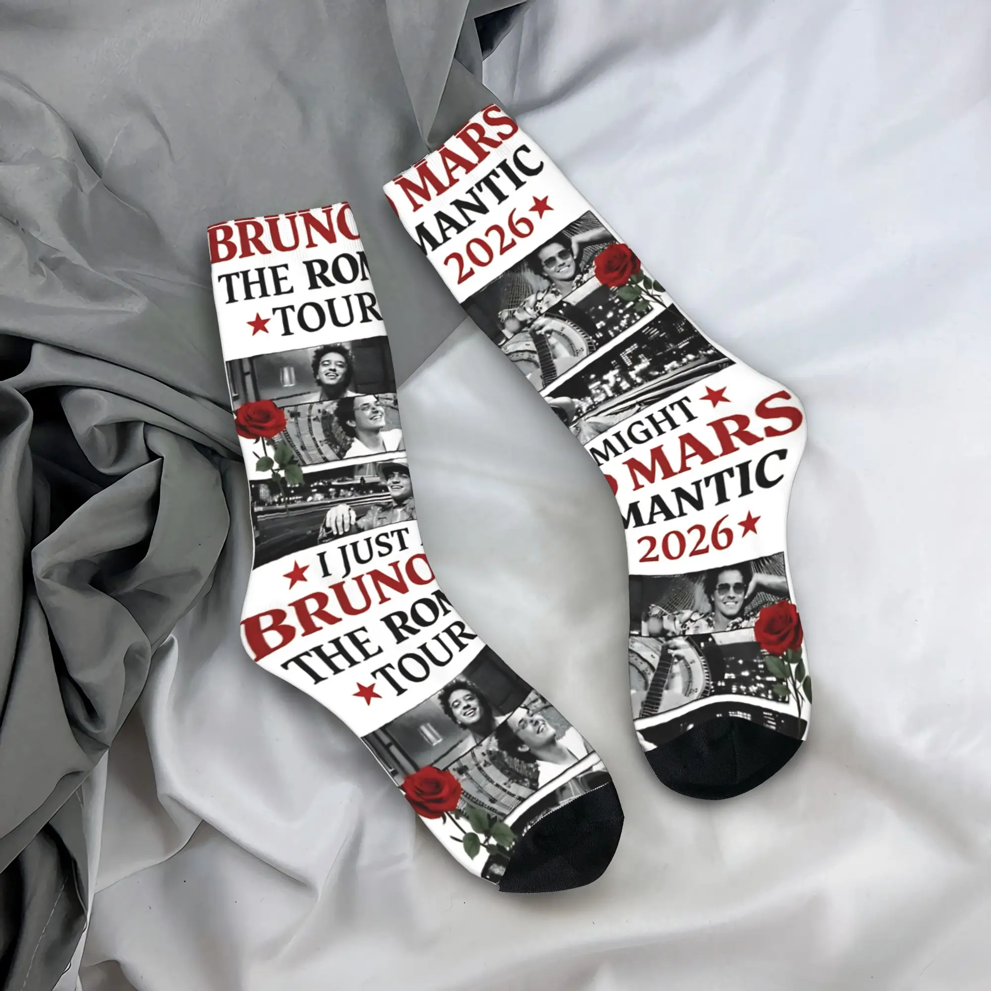 Bruno Mars The Romantic Tour 2026 Socken Frühlingsstrümpfe Lässige, mittelweiche Herrensocken Design Radsocken mit rutschfester Sohle