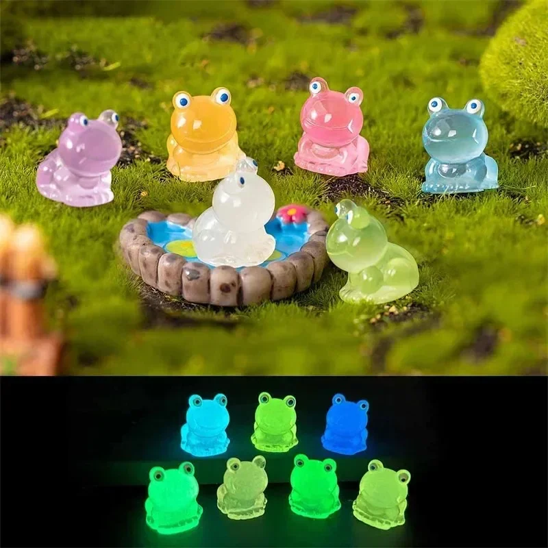 

1Pcs Luminous Frog Figurines Mini Cartoon Resin Frog Colorful Car Ornaments Toys Doll Glowing Microlandscape Garden Decoration