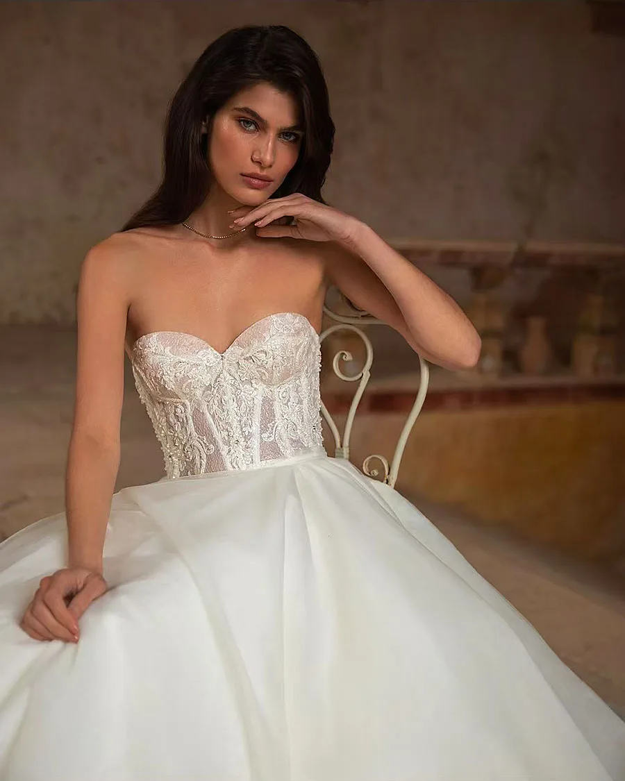 Modern Short A-line Wedding Dress with Detachable Train Two Pieces 2 in 1 Lace Applique Sheer Neck Backless Bridal Gowns 2025