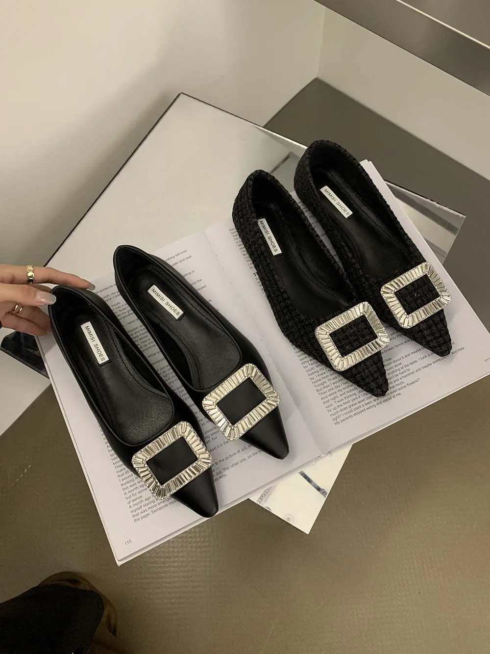 

Casual Women Slides Flat Loafers 2024 New Arrivals Black Rhinestone Buckle 2024 New Arrivals Shallow Slip On Dress Shoes Woman