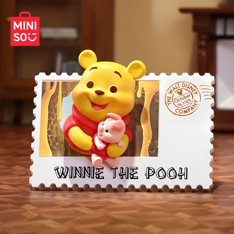 Miniso Disney Retro Stamp Blind Box, pegatina de refrigerador, regalo hecho a mano, colección de Anime, cumpleaños, Winnie Stitch, caja misteriosa