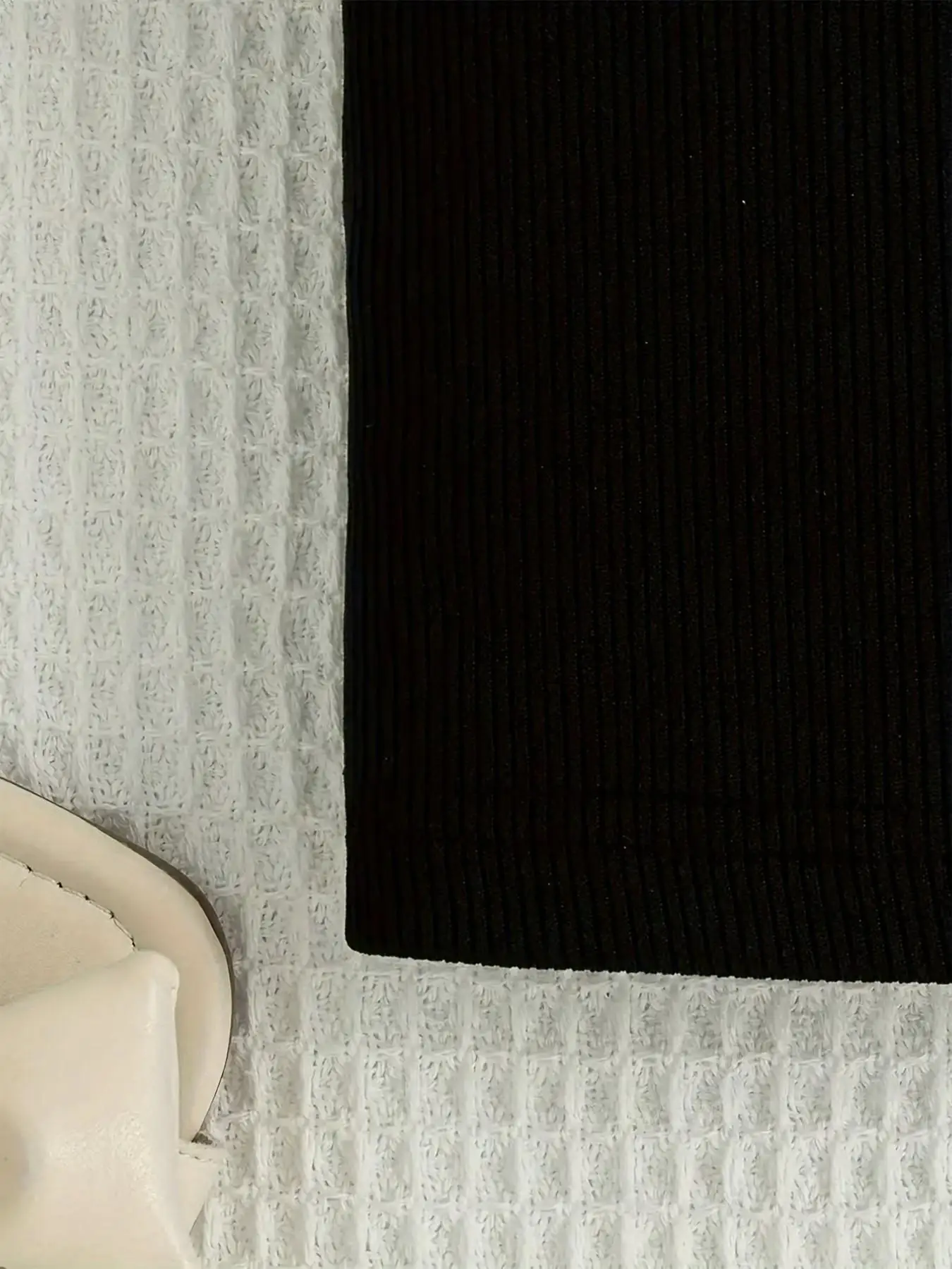 Mädchen-Midikleid mit Blumenmuster und Mesh-Einsätzen, Rundhalsausschnitt, lange Ärmel, elegantes, modisches Frühlings- und Herbstkleid mit Gürtel – Detail 8