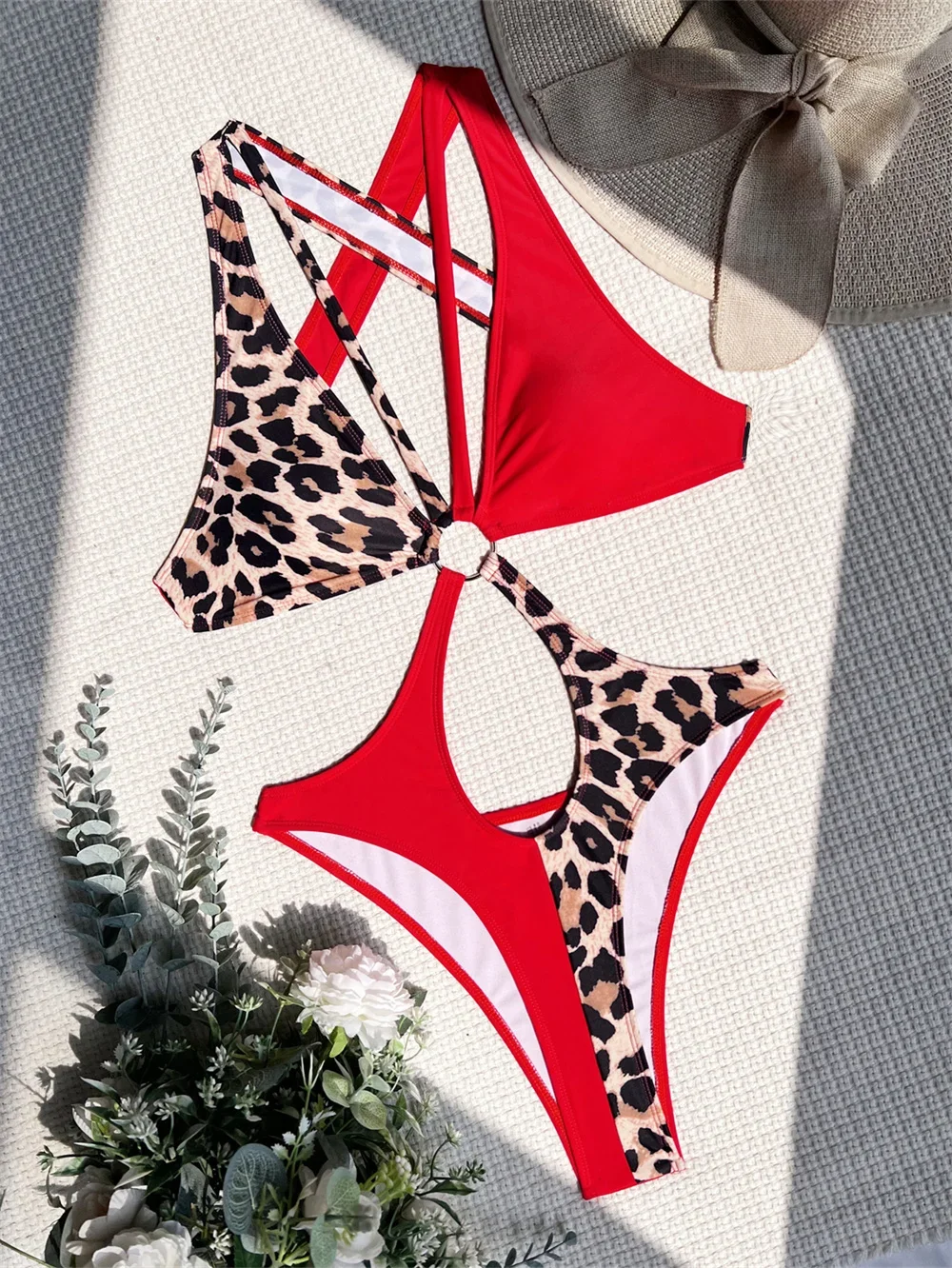 Bikini de leopardo rojo con retales, Monokini de vendaje calado, traje de baño Sexy sin espalda, traje de baño para mujer, ropa de playa brasileña, traje de baño