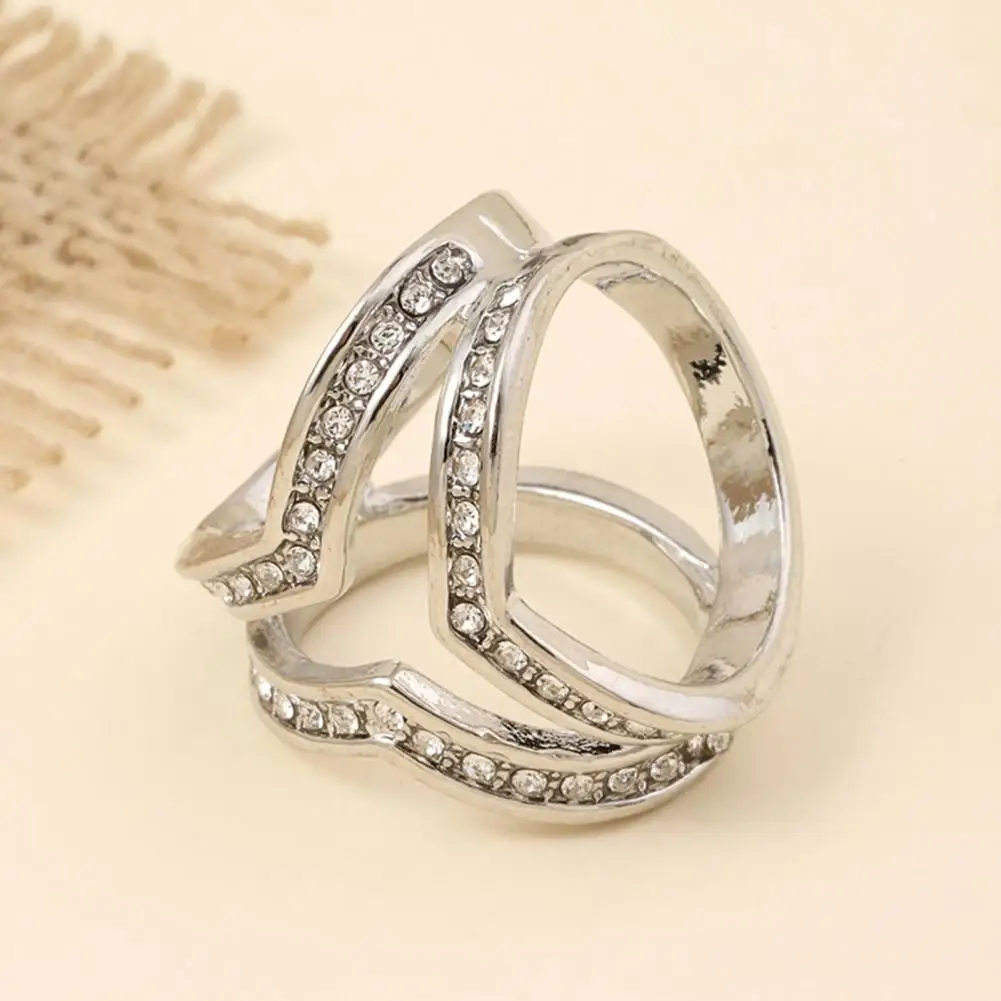 

Scarf Fastener Three-ring Scarf Buckle with Rhinestones Korean Style Shawl Fastener Elegant Scarf Button Jewelry for Women