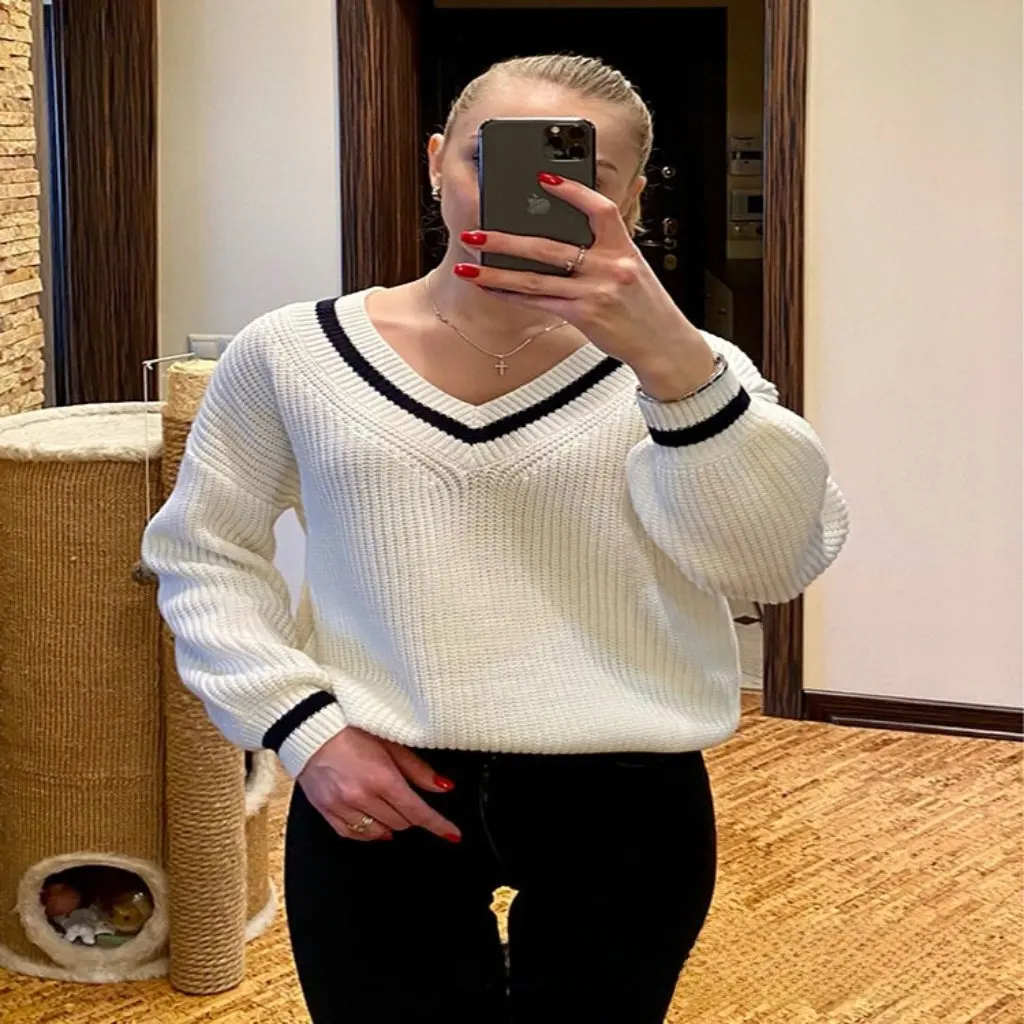 

Women's Casual Long Sleeve Sweater Contrast Color Stitching Slim Loose Fit European American Style for Fall Winter
