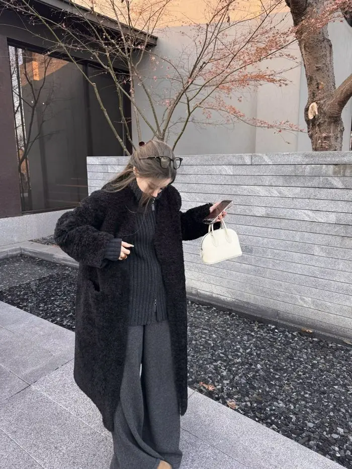 인조 모피 화이트 코트 여성용 파티 따뜻하고 우아한 퍼리 플로우 심플 내추럴 울 허리 조임 홀로우 큐트 플레어 여성 패션