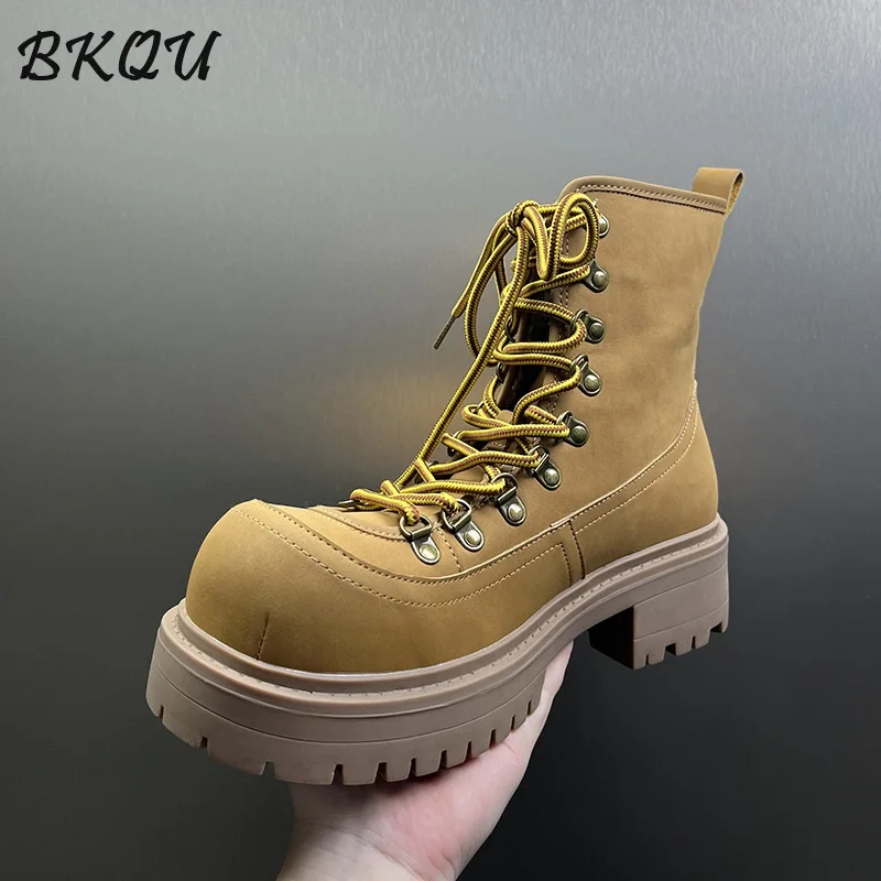 

BKQU Latest Trend Outdoor Chelsea Boots Mountaineering Boots with Thick Soles Traditional British Style Casual Men's Boots