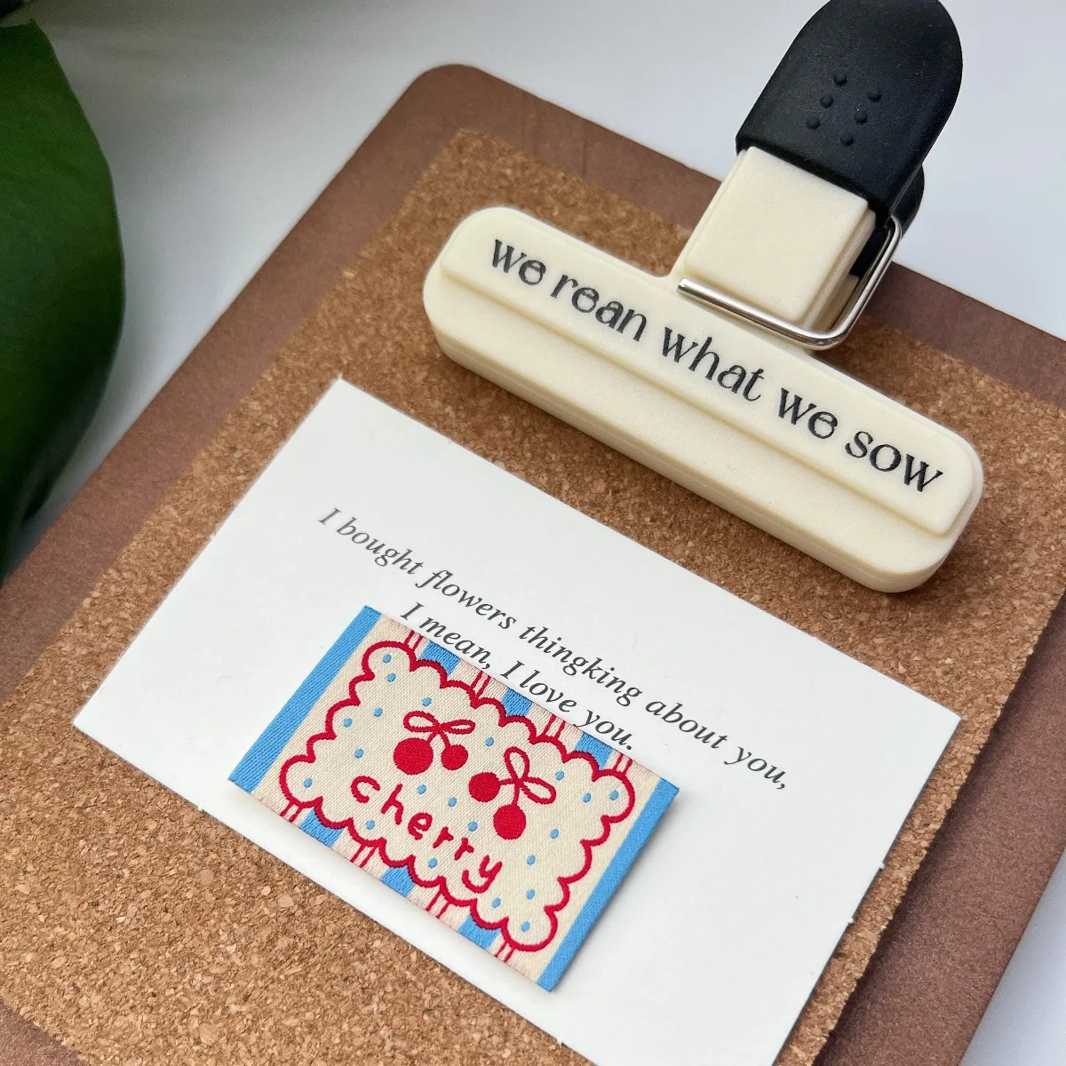 Нашивки с рисунком вишни ручной работы, тканые этикетки для одежды кукол, резинок для волос, подставок под чашки, тканевые этикетки ручной работы