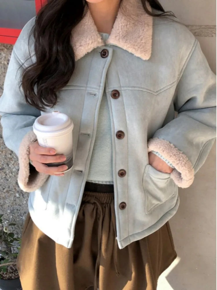 

Шикарная зимняя замшевая куртка с воротником из кожи и меха ягненка для девочек, теплое пушистое пальто из полиэфирного волокна