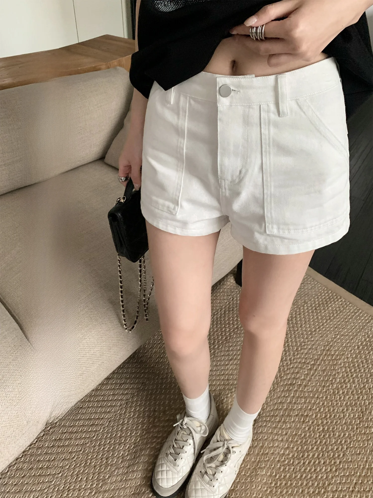 

Женские джинсовые шорты Yuzuqi в минималистичном стиле, белые, новые, 100% хлопок, летние, универсальные, утягивающие, А-силуэт, с завышенной талией