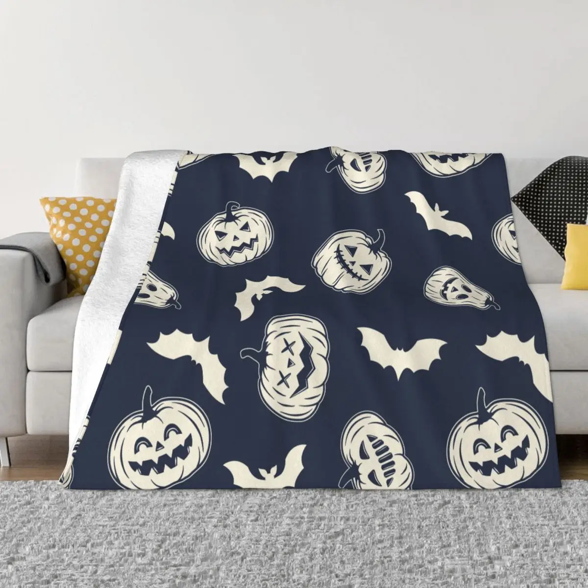 

Halloween Pumpkins With Bat's Blanket Flannel Summer Portable Lightweight Thin Throw Blanket for Home Office Bedspread