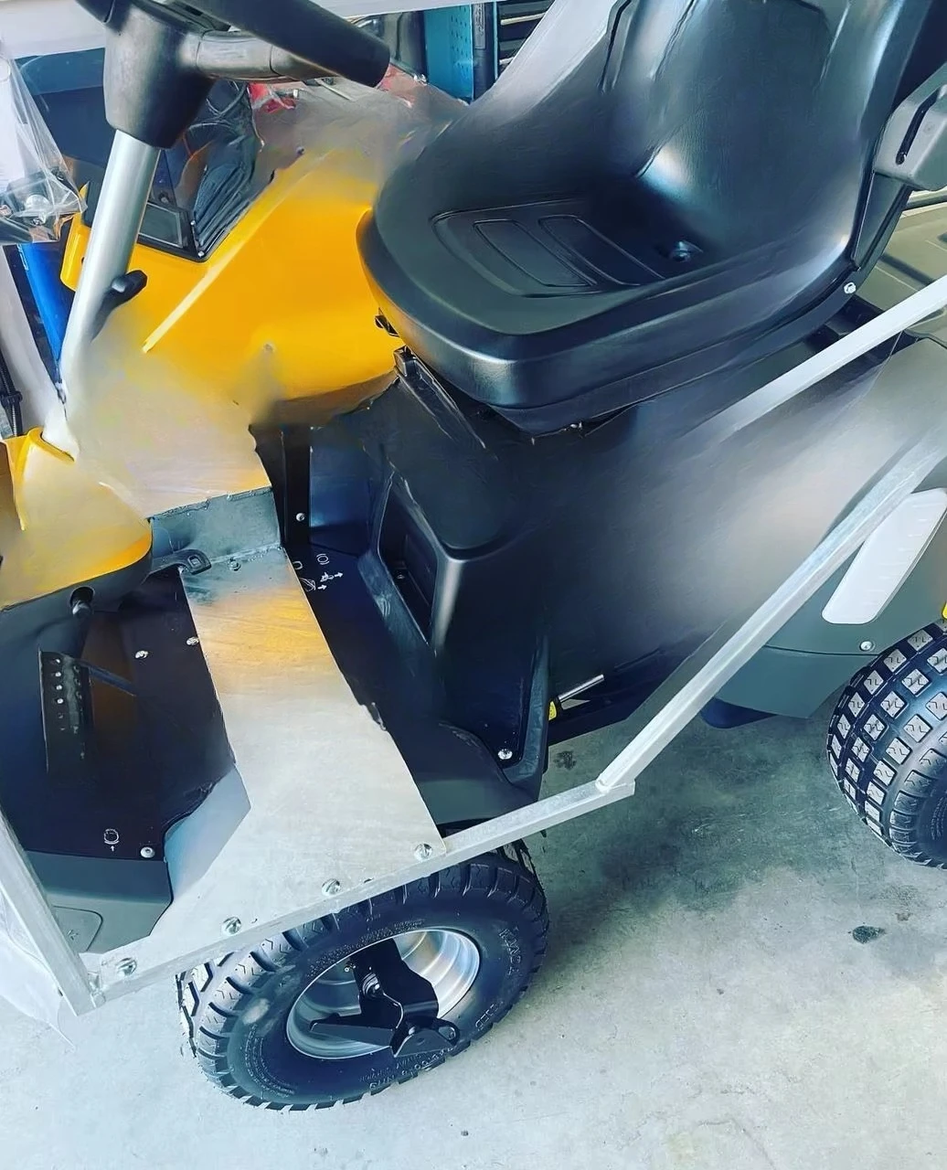 Snowblower lawn mower deck foredeck lawn mower